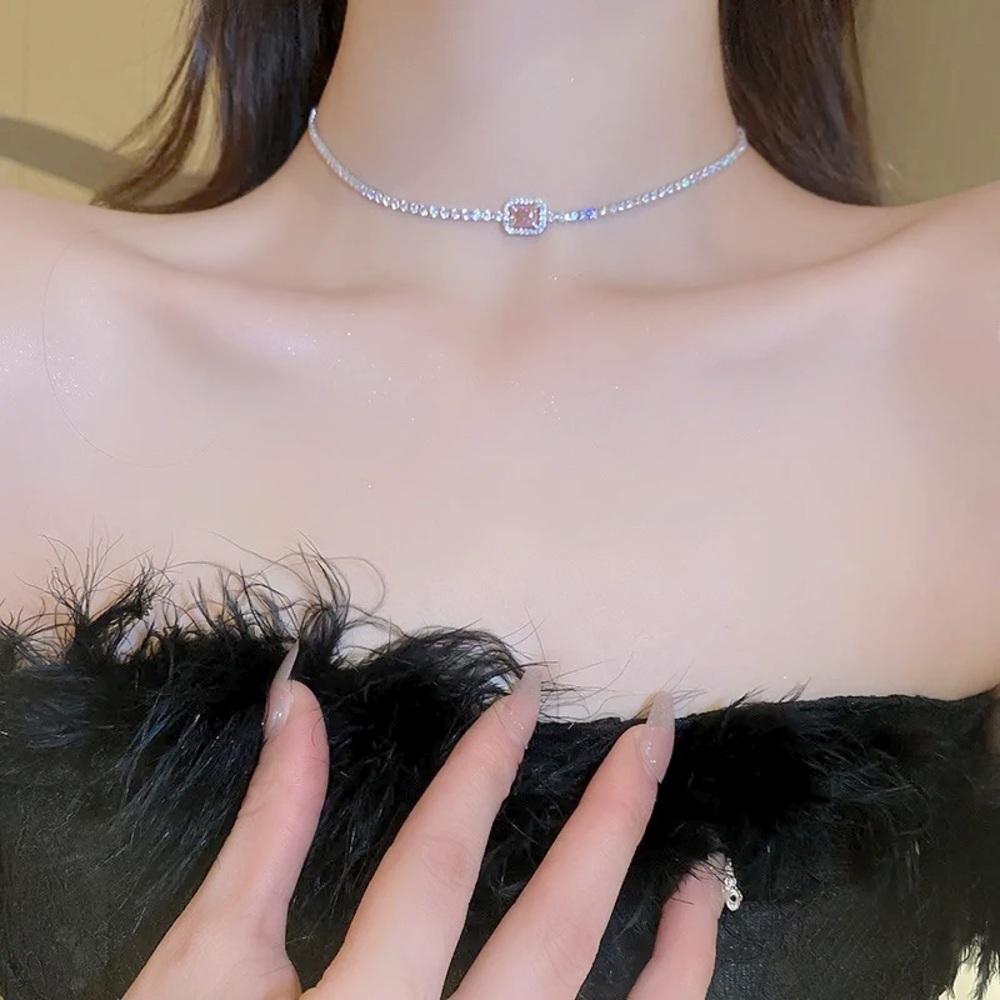 Bittersweet Fashion Silver Tone Rhinestone Choker ✨